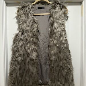 Black Tape Faux Fur Vest in Gray
